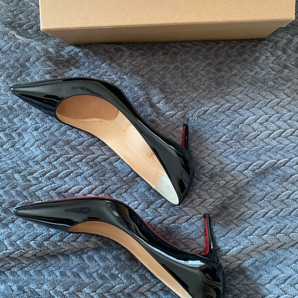 Louis Vuitton Patent Leather Black Heals - Picture 3 of 6